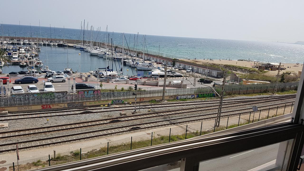 Lydia'S Port Nautic & Beach Masnou Buitenkant foto