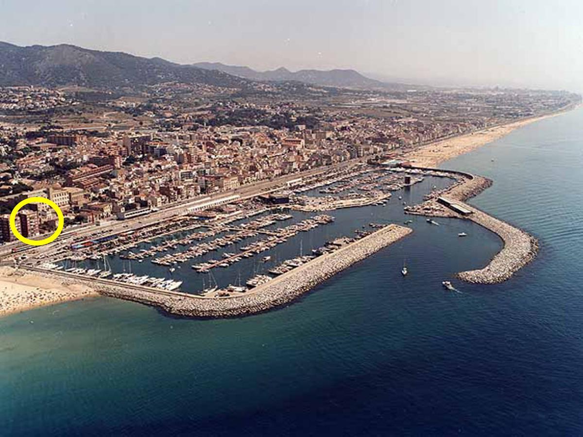 Lydia'S Port Nautic & Beach Masnou Buitenkant foto